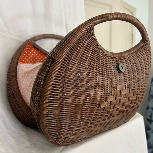 Vintage Wicker Bag - Picture 3 of 7
